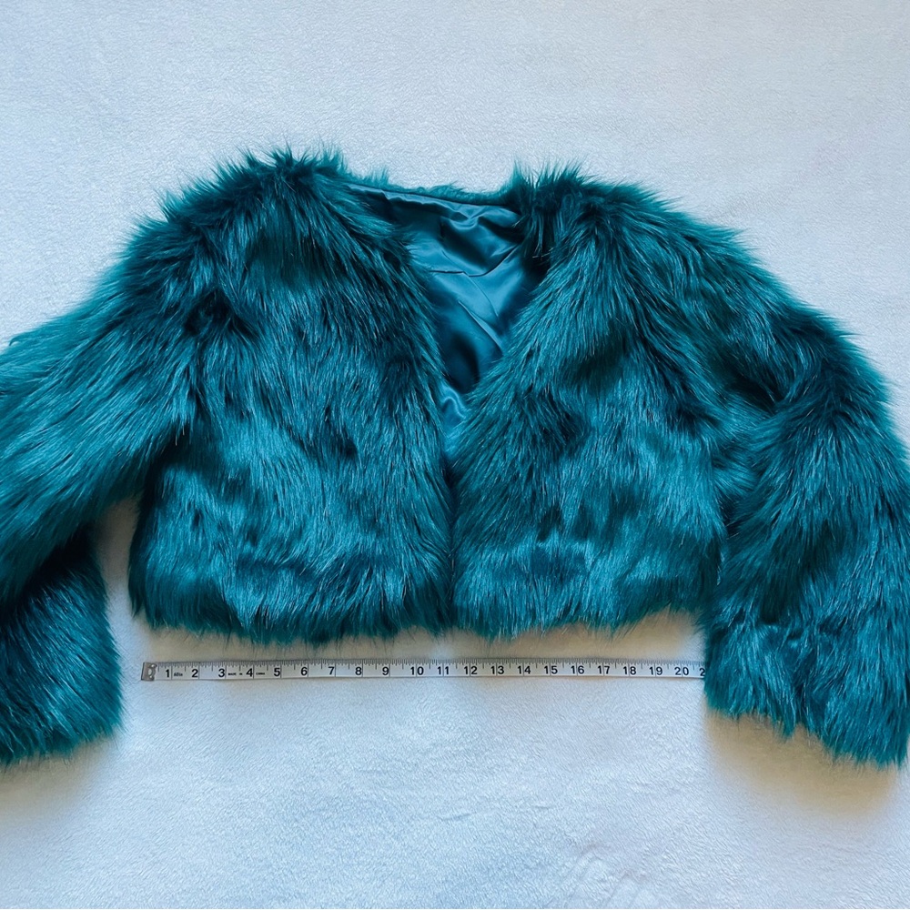 Emerald Faux Fur Crop Women’s Jacket